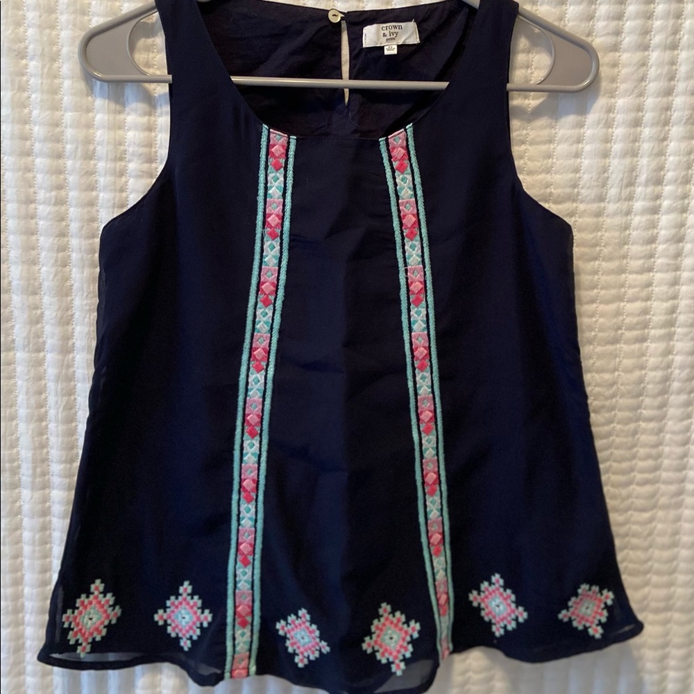Crown & Ivy tank